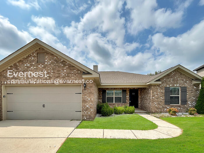 322 Fenrose Dr in Harvest, AL - Building Photo