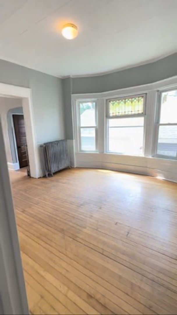 property at 2819 N Cramer St