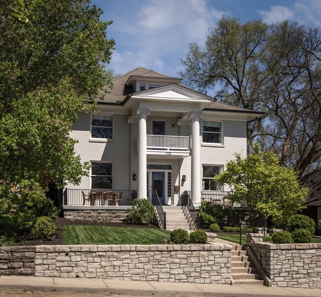 property at 1702 Primrose Ave
