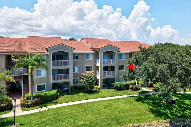 property at 1610 N 42ND Cir
