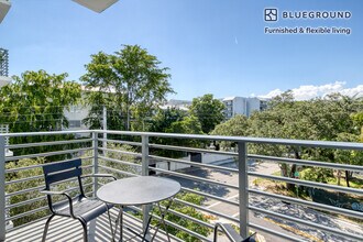6445 NE 7th Ave in Miami, FL - Building Photo - Building Photo