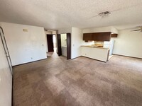 1461 Tamareno Cir in Las Vegas, NV - Building Photo - Building Photo