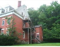 901 Charles St in Carnegie, PA - Foto de edificio - Building Photo