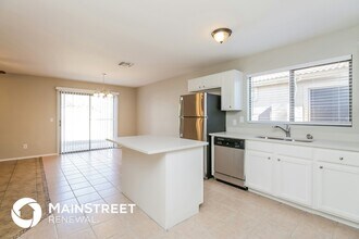 6242 W Illini St in Phoenix, AZ - Building Photo - Building Photo