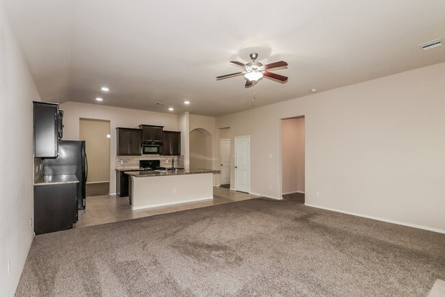 3526 Cambridge Falls Dr in Fresno, TX - Building Photo - Building Photo