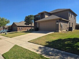 12417 Worthington Ln in Rhome, TX - Building Photo