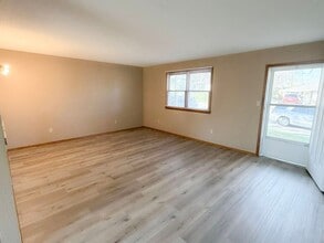 615 Oak St in Jackson, MO - Building Photo - Building Photo