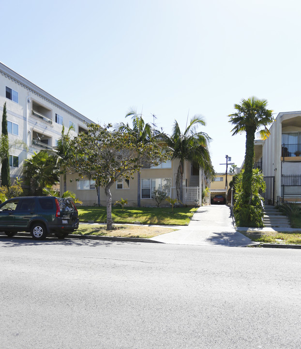 336 S Serrano Ave in Los Angeles, CA - Foto de edificio