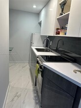 3110 SW 19th Ter in Miami, FL - Foto de edificio - Building Photo