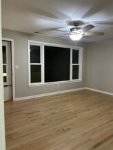 7 Donna Ave in Derby, CT - Foto de edificio - Building Photo