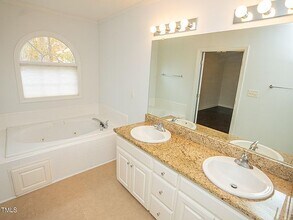 6220 Sweden Dr in Raleigh, NC - Building Photo - Building Photo