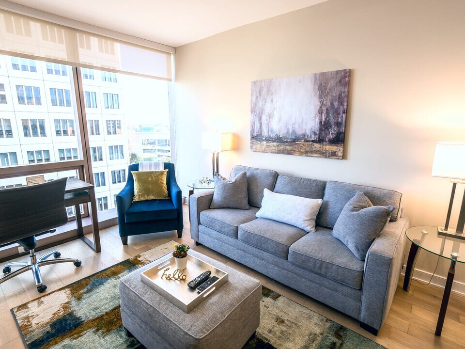 355 Atlantic St in Stamford, CT - Foto de edificio