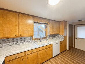 2230 Mahon Ct in Green Bay, WI - Building Photo - Building Photo