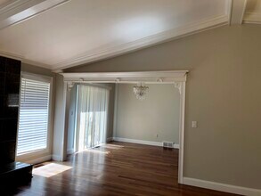 31671 Belmont St in Farmington Hills, MI - Building Photo - Building Photo
