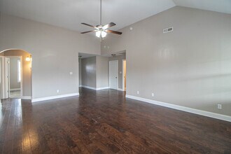 151 Ambridge St in Oak Grove, KY - Building Photo - Building Photo