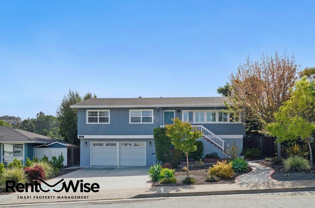 property at 1125 Fernwood Dr