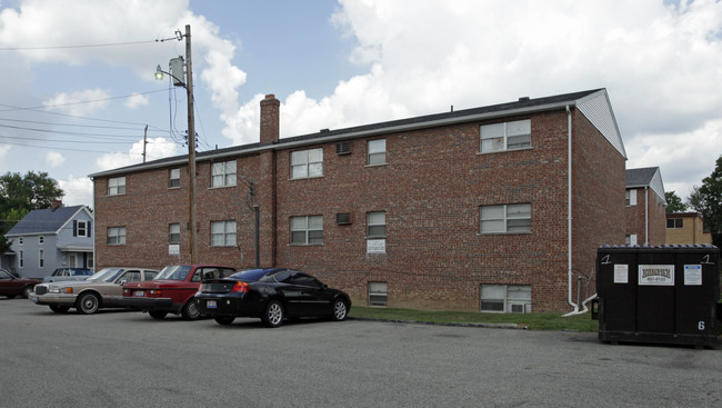 10 Koehler Ave in Cincinnati, OH - Foto de edificio - Building Photo