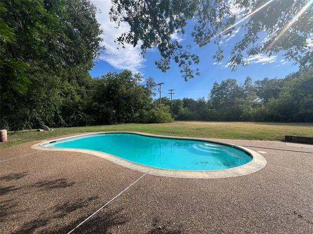 1431 Eastview Dr in Weatherford, TX - Building Photo - Building Photo