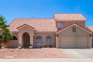 1243 E Commerce Ave in Gilbert, AZ - Building Photo