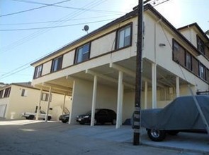 Harbor Lanai in San Pedro, CA - Foto de edificio - Building Photo