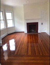 18 University Ave, Unit 2 in Providence, RI - Foto de edificio - Building Photo