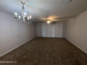 4169 Highwood Dr in Jacksonville, FL - Building Photo - Building Photo