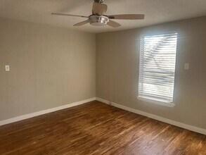 532 W Hughes St in Collinsville, TX - Building Photo - Building Photo