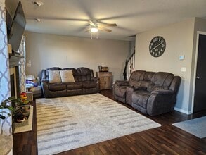 3409 Brook Ridge Ct in Des Moines, IA - Building Photo - Building Photo