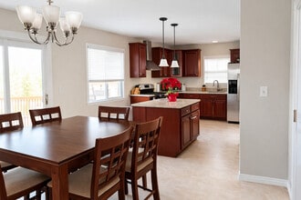 2204 Edgewood Rd in Waukegan, IL - Building Photo - Building Photo