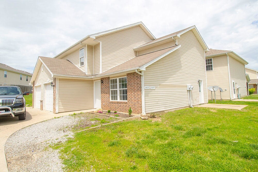 1417 Bodie Dr in Columbia, MO - Building Photo