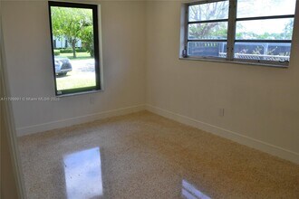 6310 SW 92nd Ave in Miami, FL - Building Photo - Building Photo