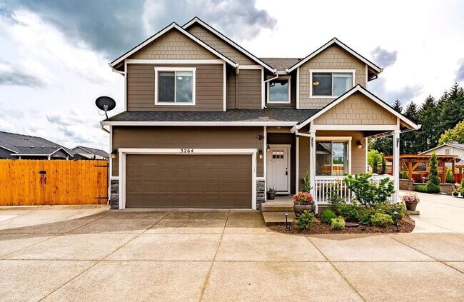 property at 3264 E Mountain View Dr SE