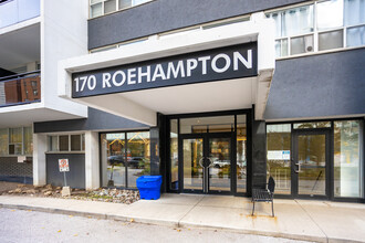 170 Roehampton Ave in Toronto, ON - Building Photo - Building Photo