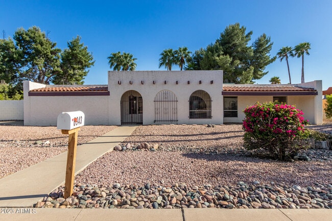 property at 6943 E Redfield Rd