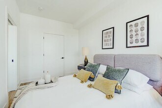 520 Cliff St, Unit 103 in Fairview, NJ - Foto de edificio - Building Photo