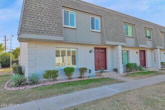 4883 N Granite Reef Rd in Scottsdale, AZ - Building Photo - Building Photo