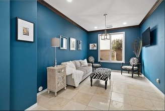 7435 Paloma Dr in Huntington Beach, CA - Foto de edificio - Building Photo