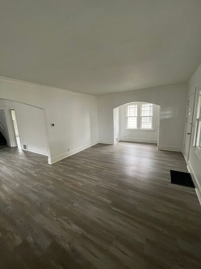 330 King St in Rockford, IL - Building Photo - Building Photo