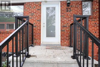 37 Silvercrest Ave in Toronto, ON - Building Photo - Building Photo