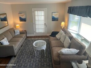300 4th Ave in Spring Lake, NJ - Building Photo - Building Photo