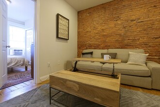 237 Northampton St, Unit 2 in Boston, MA - Foto de edificio - Building Photo