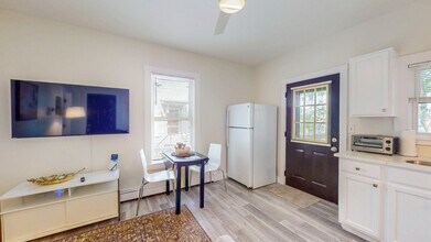 24 Hews St in Cambridge, MA - Building Photo - Building Photo