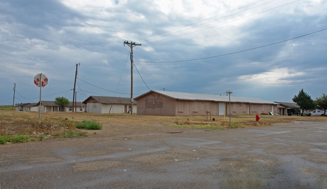 Cottonwood Square in Lorenzo, TX - Foto de edificio - Building Photo