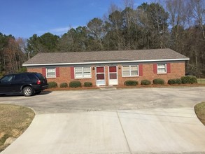 1101-1107 Par Three Dr S in Wilson, NC - Building Photo - Building Photo