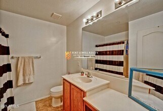 8169 W Groom Creek Rd in Phoenix, AZ - Building Photo - Building Photo