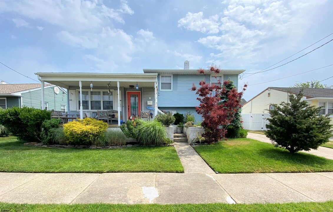 415 N Burghley Ave in Ventnor City, NJ - Foto de edificio