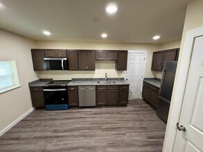 2950 Hamburg St, Unit 4 in Schenectady, NY - Building Photo - Building Photo