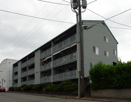 Manette Manor Apartments