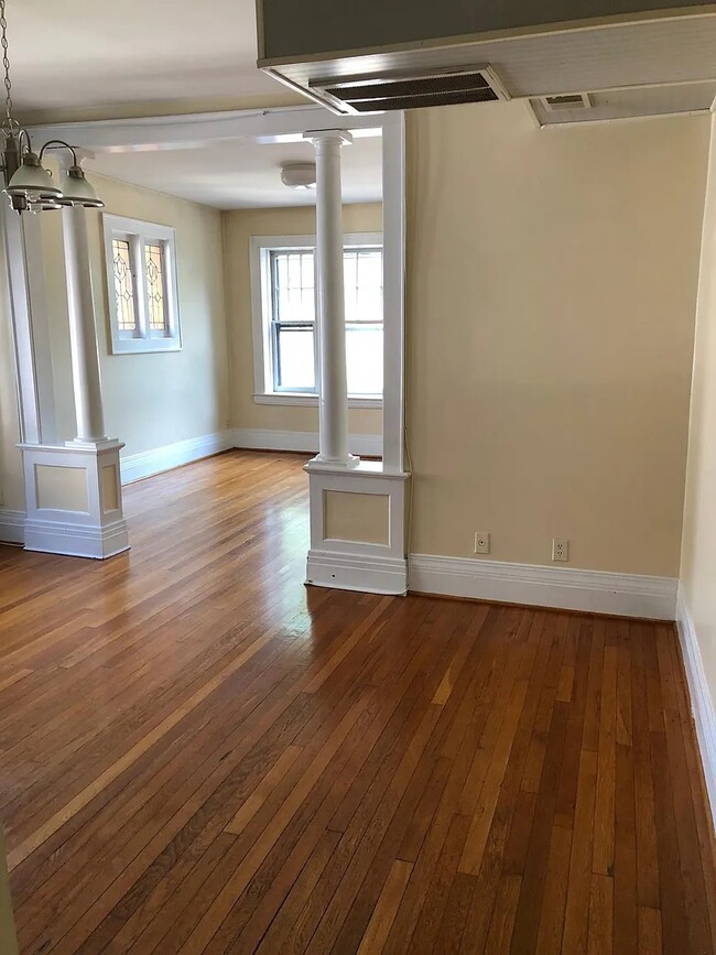 643 Park Ave, Unit 2 in Rochester, NY - Building Photo - Building Photo