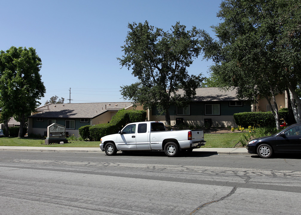 Oaktree Apartments in Temecula, CA - Building Photo